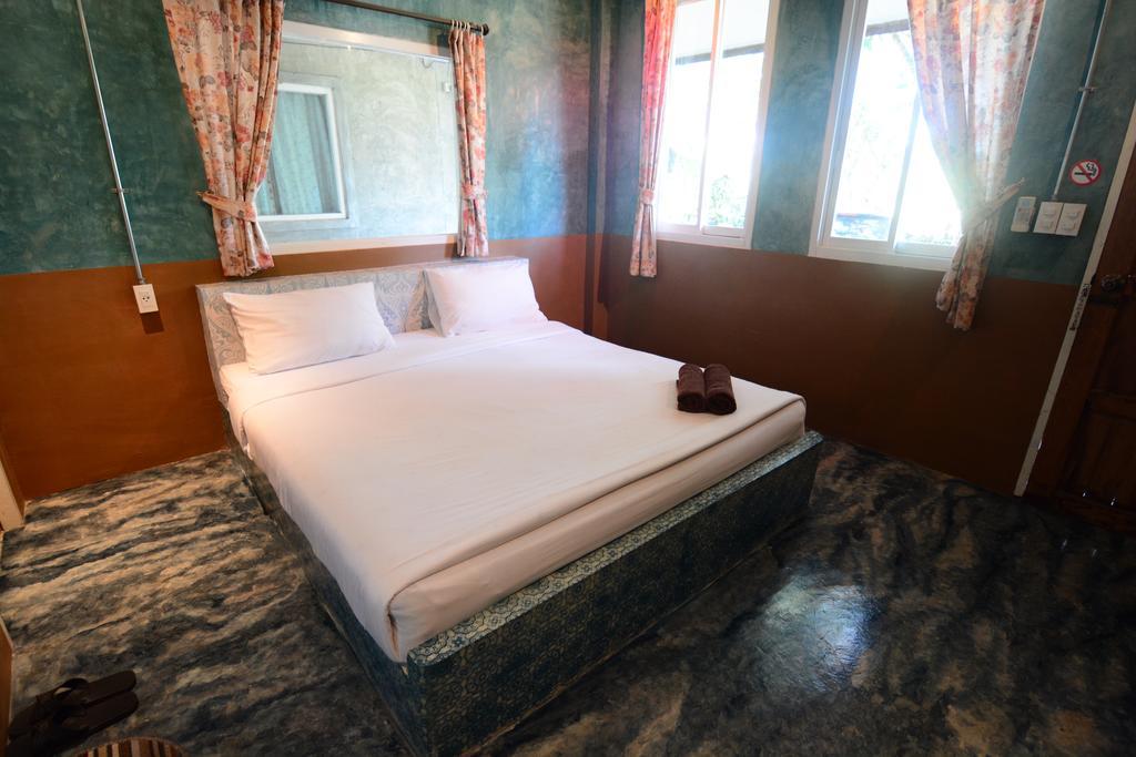 Sundara Guesthouse Нан Екстериор снимка